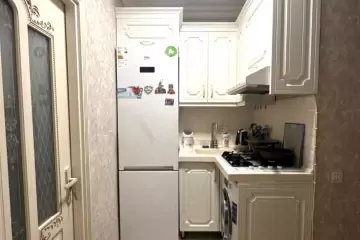 Satılır Yeni Tikili Qurtuluş 93da