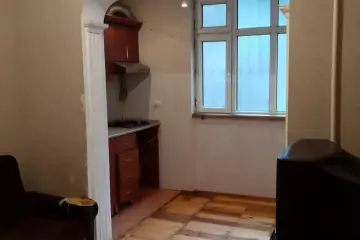 Satılır Köhnə Tikili Biləcəridə