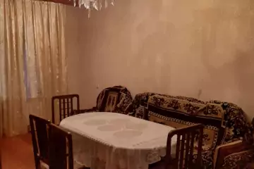 Satılır Köhnə Tikili Biləcəridə