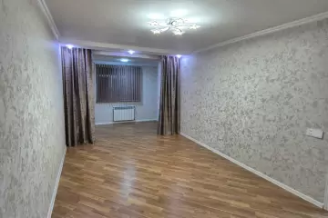Satılır Köhnə Tikili 8-ci Kilometrdə