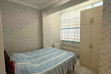 Satılır Yeni Tikili Qurtuluş 93da