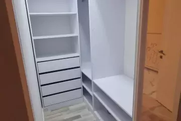 Aylıq Kirayə Yeni Tikili şərq Bazarında