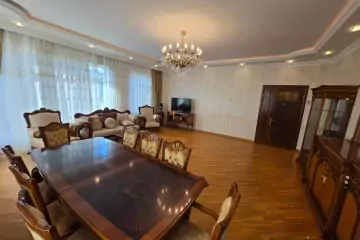 Aylıq Kirayə Yeni Tikili Mərkəzdə
