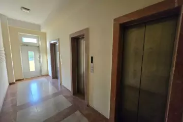 Aylıq Kirayə Yeni Tikili Mərkəzdə