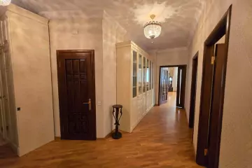 Aylıq Kirayə Yeni Tikili Mərkəzdə