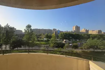 Aylıq Kirayə Yeni Tikili Mərkəzdə