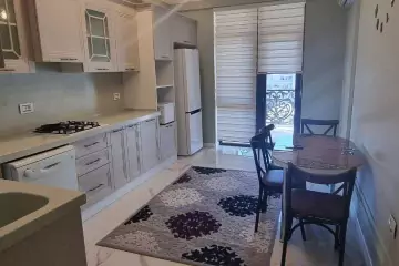Aylıq Kirayə Yeni Tikili şərq Bazarında