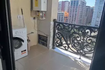 Aylıq Kirayə Yeni Tikili şərq Bazarında
