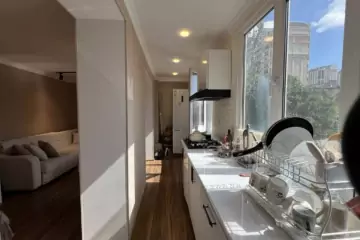 Satılır Köhnə Tikili Zabitlər Parkı