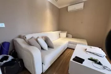 Satılır Köhnə Tikili Zabitlər Parkı