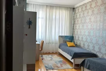 Günlük Kirayə Yeni Tikili Ağ şəhər Kompleksində