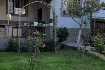 Satılır Həyət Evi Buzovnada