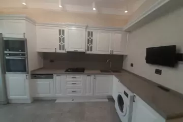Aylıq Kirayə Yeni Tikili Elmler Akademiyasıda
