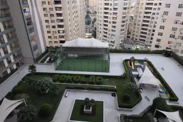Satılır Yeni Tikili Elmler Akademiyasıda