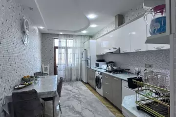 Satılır Yeni Tikili Yasamalda