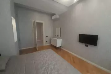 Aylıq Kirayə Yeni Tikili Elmler Akademiyasıda