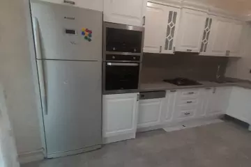 Aylıq Kirayə Yeni Tikili Elmler Akademiyasıda