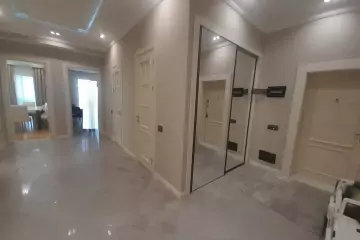 Aylıq Kirayə Yeni Tikili Elmler Akademiyasıda