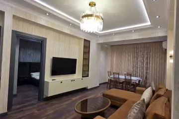 Satılır Yeni Tikili Elmler Akademiyasıda