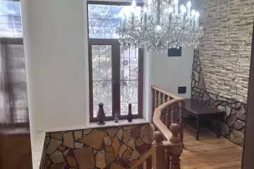 Satılır Həyət Evi Biləcəridə 