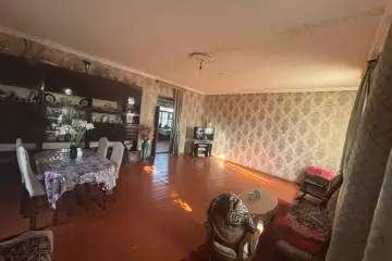 Satılır Həyət Evi Buzovnada