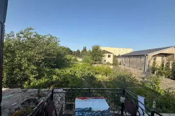 Satılır Həyət Evi Buzovnada