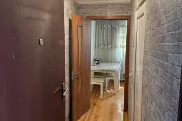 Satılır Köhnə Tikili Biləcəridə