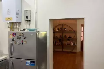 Satılır Köhnə Tikili Nəsimi Bazarında