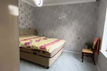 Satılır Həyət Evi Zabrat Qəsəbəsida
