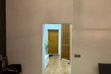 Satılır Köhnə Tikili Nəsimi Bazarında