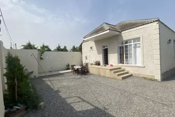Satılır Həyət Evi Mərdəkanda