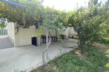 Satılır Həyət Evi Mərdəkanda