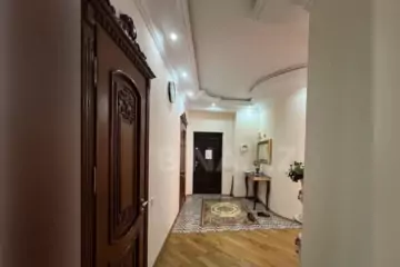 Satılır Yeni Tikili Elmler Akademiyasıda