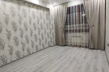 Satılır Yeni Tikili 8-ci Kilometrdə
