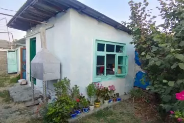 Satılır Bağ Evi Xudat şəhərida