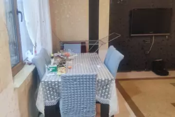 Satılır Köhnə Tikili 4-cü Mikrorayonda
