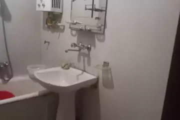 Satılır Köhnə Tikili Yeni Günəşlidə