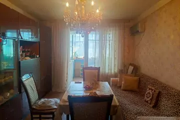 Satılır Köhnə Tikili Gənclikdə