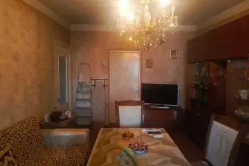 Satılır Köhnə Tikili Gənclikdə