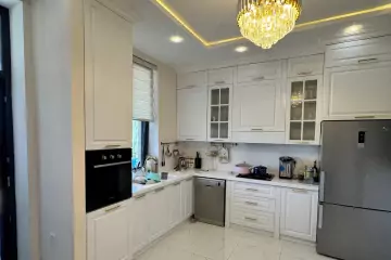 Satılır Bağ Evi Bilgəhdə