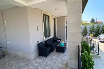 Satılır Bağ Evi Bilgəhdə