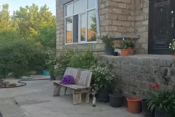 Satılır Həyət Evi Buzovnada 