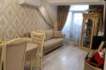 Satılır Yeni Tikili Masazırda 