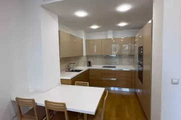 Aylıq Kirayə Yeni Tikili Port Baku Residence'də