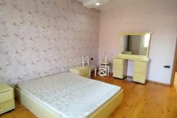 Satılır Həyət Evi Sabunçu Qəsəbəsida