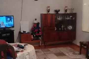 Satılır Həyət Evi Univermaqda