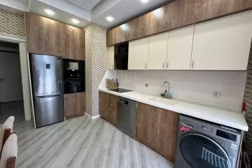 Aylıq Kirayə Yeni Tikili Ağ şəhər Kompleksində