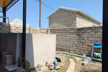 Satılır Həyət Evi Savalan Qəsəbəsida