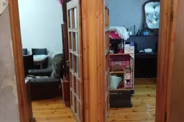 Satılır Köhnə Tikili Biləcəridə