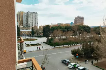 Aylıq Kirayə Köhnə Tikili 28 May Metrosu ətrafında